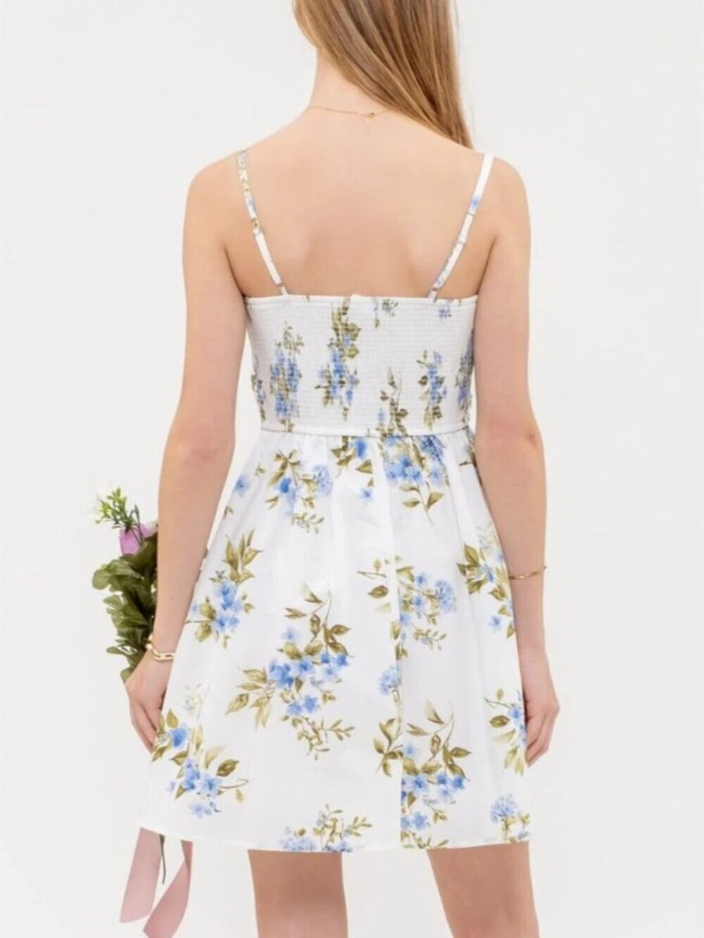 Blu Pepper Floral Pleated Babydoll Dress NWT White Blue Hydrangea Size Large - Picture 3 of 8